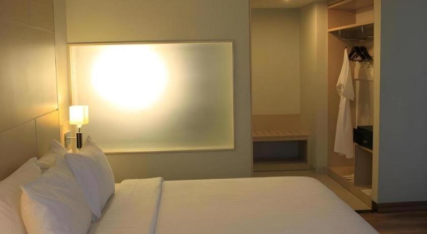 Horison Hotel Sukabumi Exterior photo